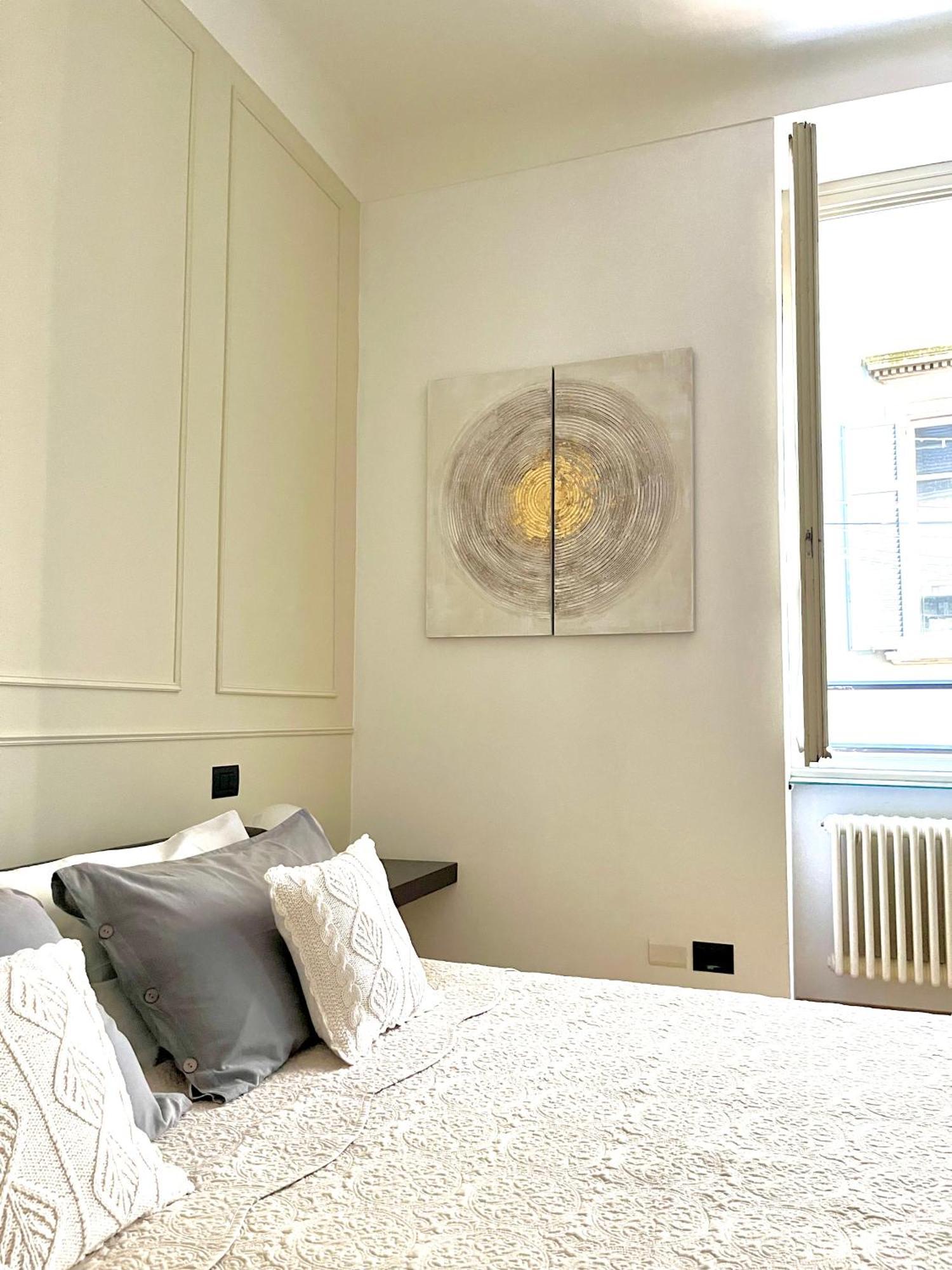 Charming Como - Apartment Downtown In The Pedestrian Area With 2 Double Bedrooms And 2 Complete Bathrooms A Spacious Living Room And Full Equipped Kitchen ภายนอก รูปภาพ